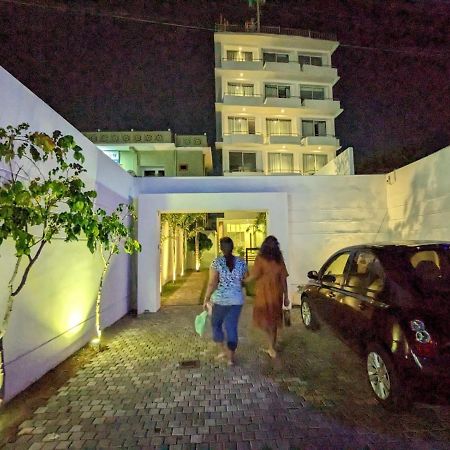 Hotel Marine At Negombo Beach Νεγκόμπο Εξωτερικό φωτογραφία