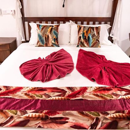 Hotel Marine At Negombo Beach Νεγκόμπο Εξωτερικό φωτογραφία