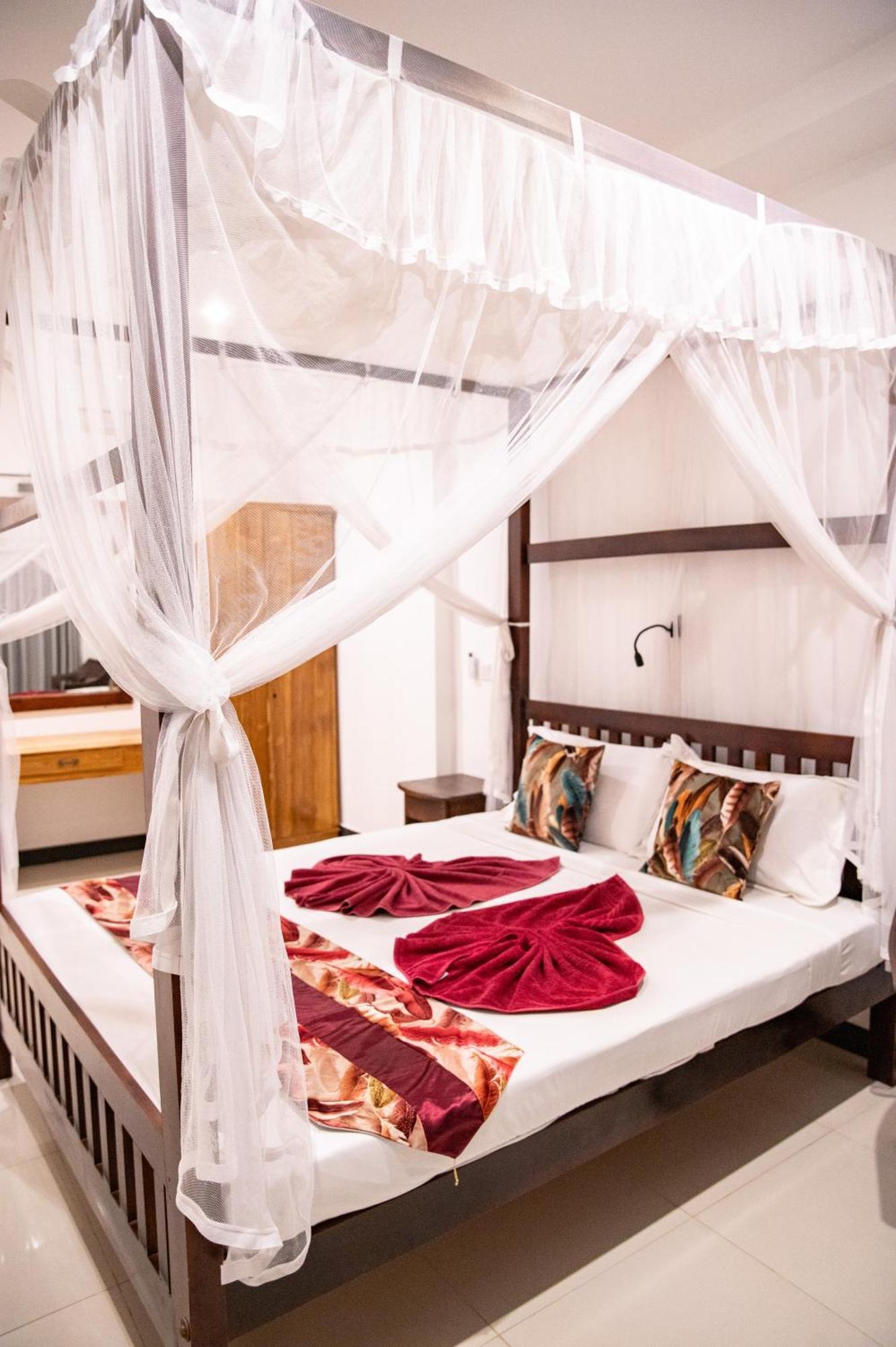 Hotel Marine At Negombo Beach Νεγκόμπο Εξωτερικό φωτογραφία