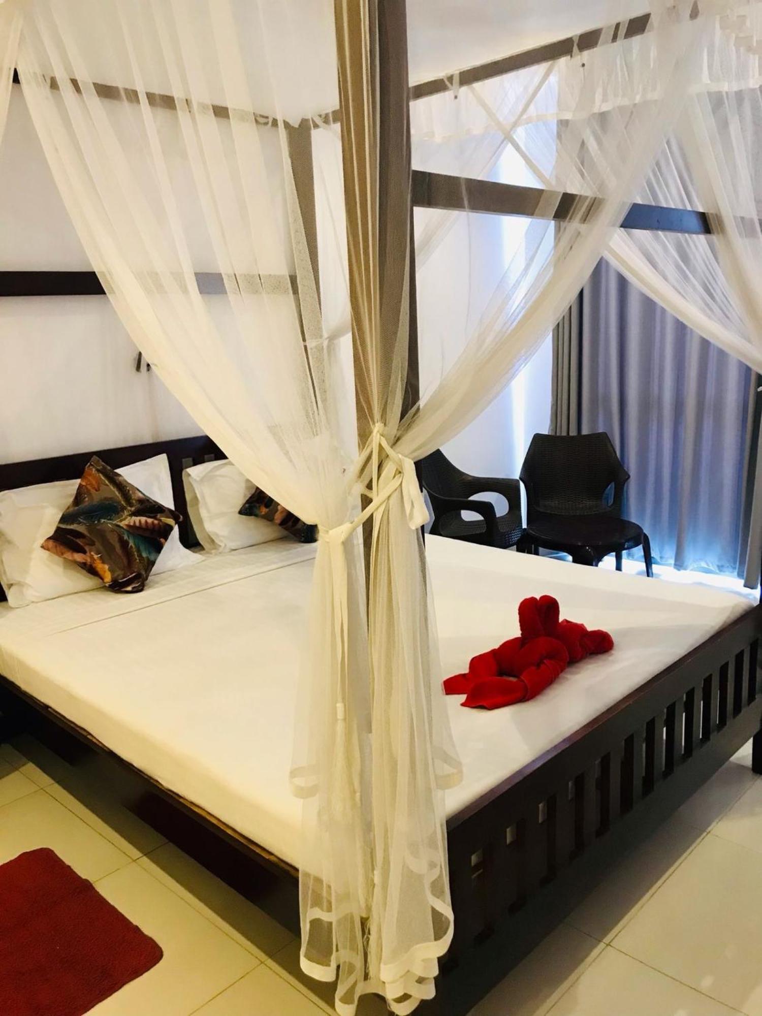 Hotel Marine At Negombo Beach Νεγκόμπο Εξωτερικό φωτογραφία