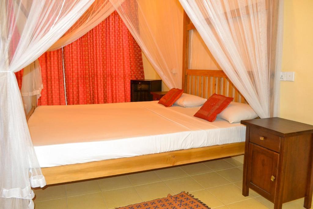 Hotel Marine At Negombo Beach Νεγκόμπο Εξωτερικό φωτογραφία